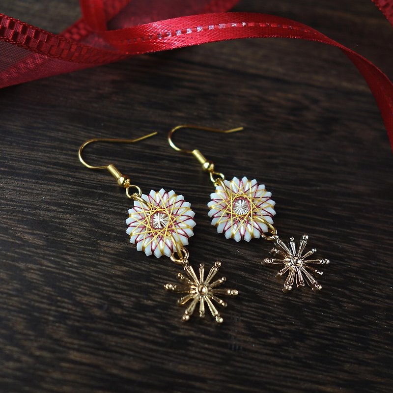 Christmas earrings / shiny  / silk thread / minimal / shipping free - Earrings & Clip-ons - Silk Gold