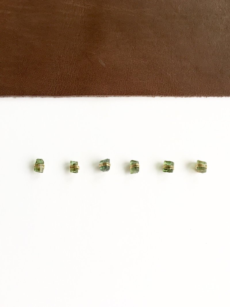 Green Tourmaline stud-earring 14 kgf - Earrings & Clip-ons - Gemstone Green