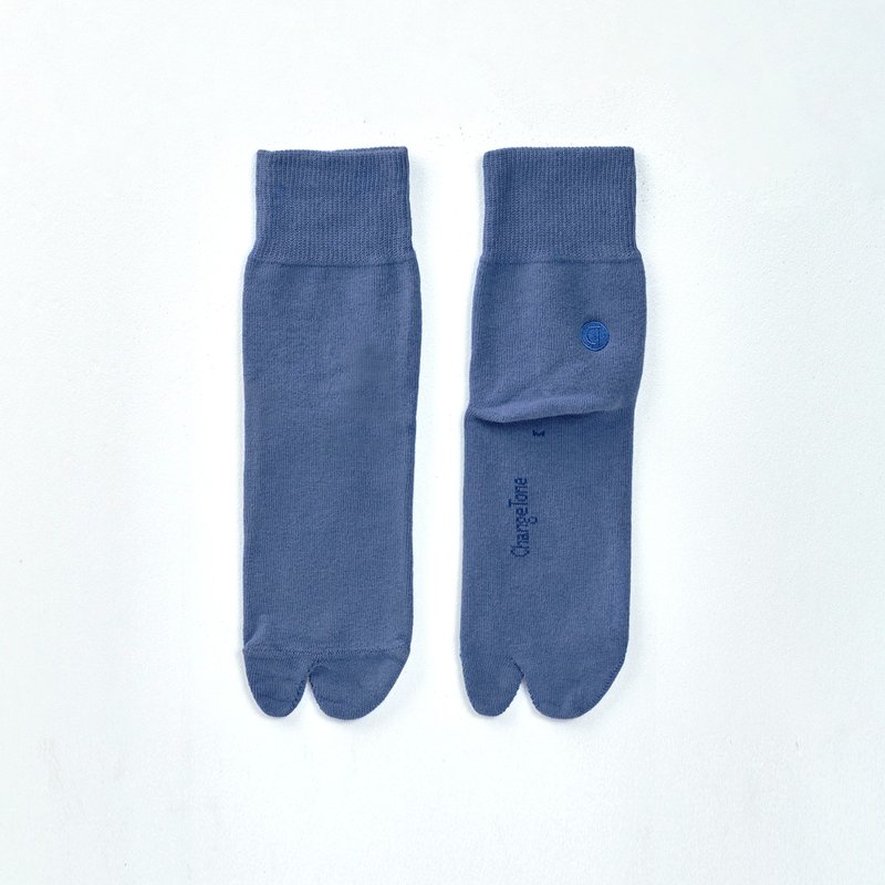 LOGO Embroidered Split Toe Socks/Grey Blue (M, L)-MIT Antibacterial Socks - ถุงเท้า - ผ้าฝ้าย/ผ้าลินิน สีน้ำเงิน