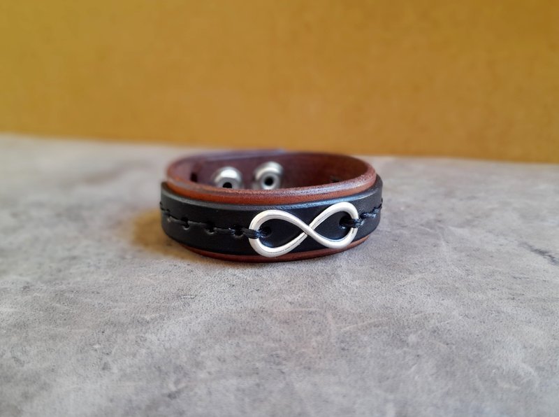 Men Infinity Leather Bracelet, Handmade Eternity Leather Cuff, Anniversary Gift - 手鍊/手環 - 真皮 咖啡色