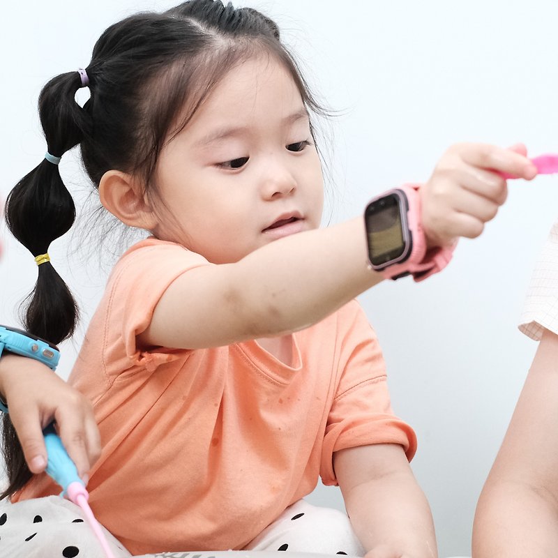 Leqing Mouse Game Children's Watch: Waterproof IP67, no electromagnetic waves/photo and video filters/step counting/pomodoro clock - ของเล่นเด็ก - ยาง หลากหลายสี