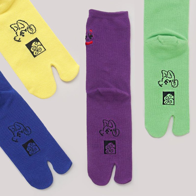 【Popular Pre-order】Kyoko Nakamura Illustration Embroidered Tabi Socks (5 Colors) (2 Sizes) 7JKP5118-9 - ถุงเท้า - วัสดุอื่นๆ 