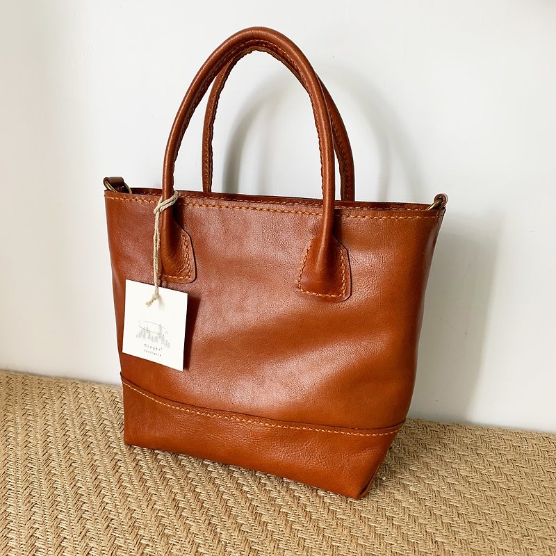Hand-stitched classic brown cowhide one-pack, three-handed single-shoulder diagonal bag PB19015 - กระเป๋าแมสเซนเจอร์ - หนังแท้ สีนำ้ตาล