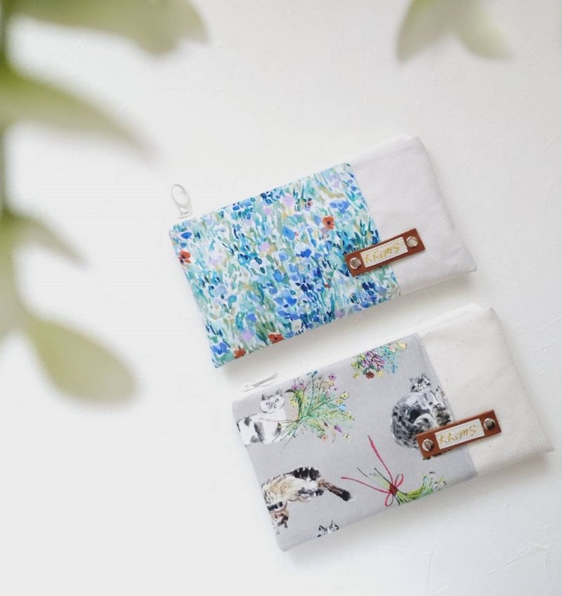 [FAW/Universal Long Clip (Medium)] Blue wisteria flower sea cat and bouquet Japanese canvas with compartments inside! - Pencil Cases - Cotton & Hemp Multicolor