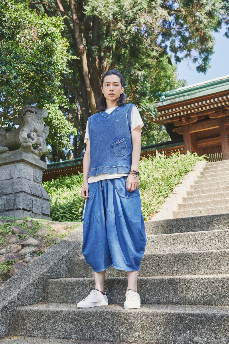 江戶勝 日系 男裝 靛藍針織背心(拔洗藍) #上衣 - 男 T 恤 - 棉．麻 藍色