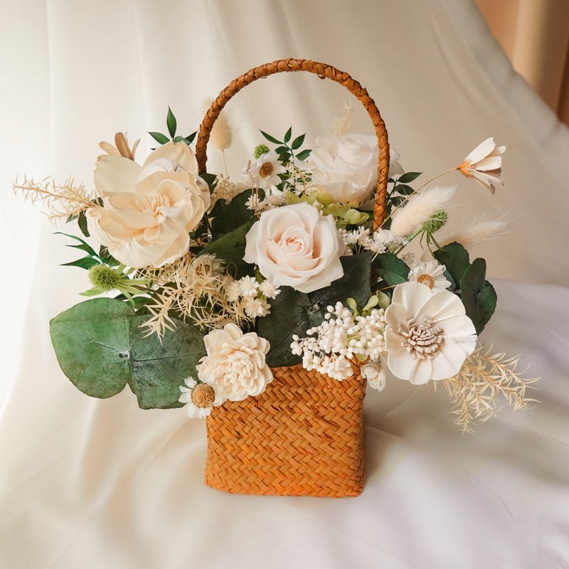 藤編竹籃永生花-白綠色 - 乾燥花/永生花 - 植物．花 白色