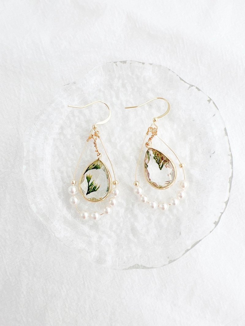 Grass and Pearl Earrings - ต่างหู - โลหะ 