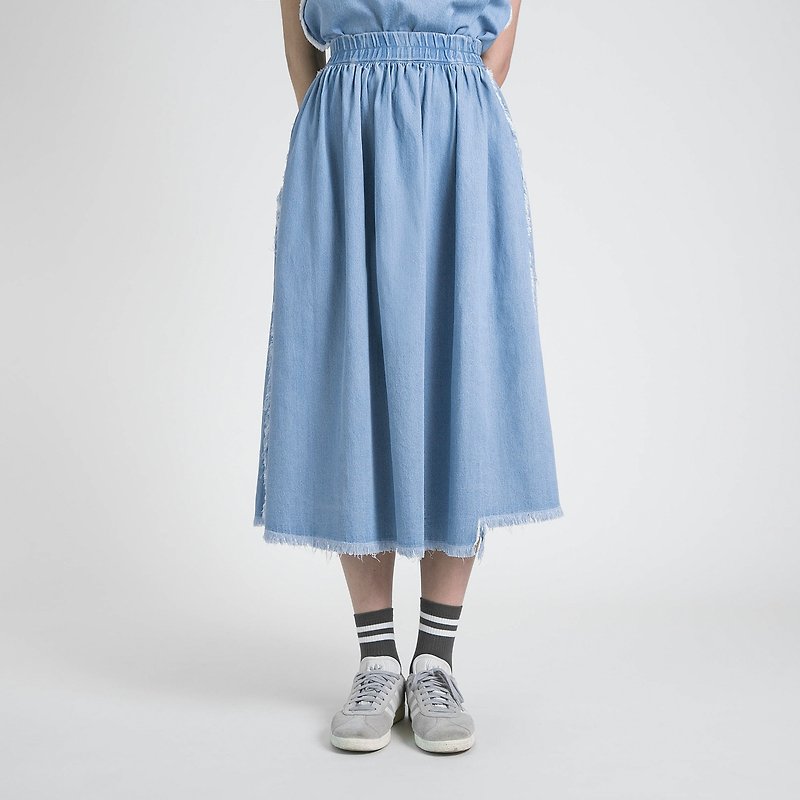 Outline Constriction Skirt _8SF234_ Denim Blue - กระโปรง - ผ้าฝ้าย/ผ้าลินิน สีน้ำเงิน