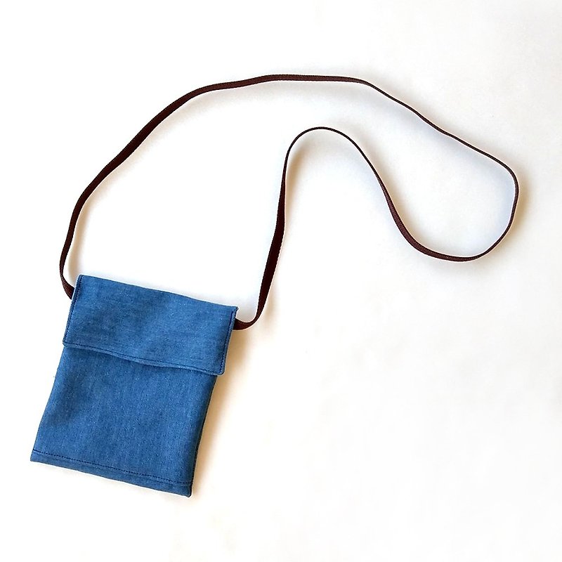 Denim denim crossbody bag (square cover) / mobile phone bag storage bag - กระเป๋าแมสเซนเจอร์ - ผ้าฝ้าย/ผ้าลินิน สีน้ำเงิน