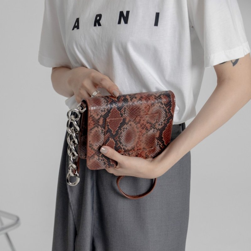 紅色蛇紋 潘多拉盒子 加粗鏈條壓紋硬盒子小方包 紋理肩背包 - 側背包/斜孭袋 - 人造皮革 紅色