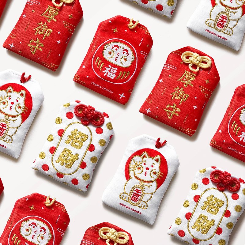 Cheeky Cheeky Daruma Lucky Cat Royal Guard Middle Finger Lucky Embroidery New Year - Charms - Thread White