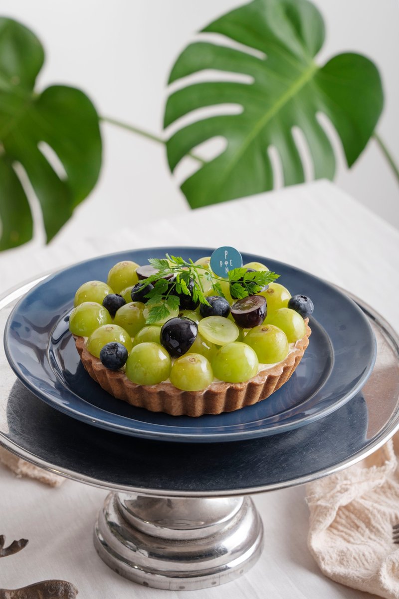 Autumn green grape cheese 6 inches - เค้กและของหวาน - อาหารสด สีเขียว