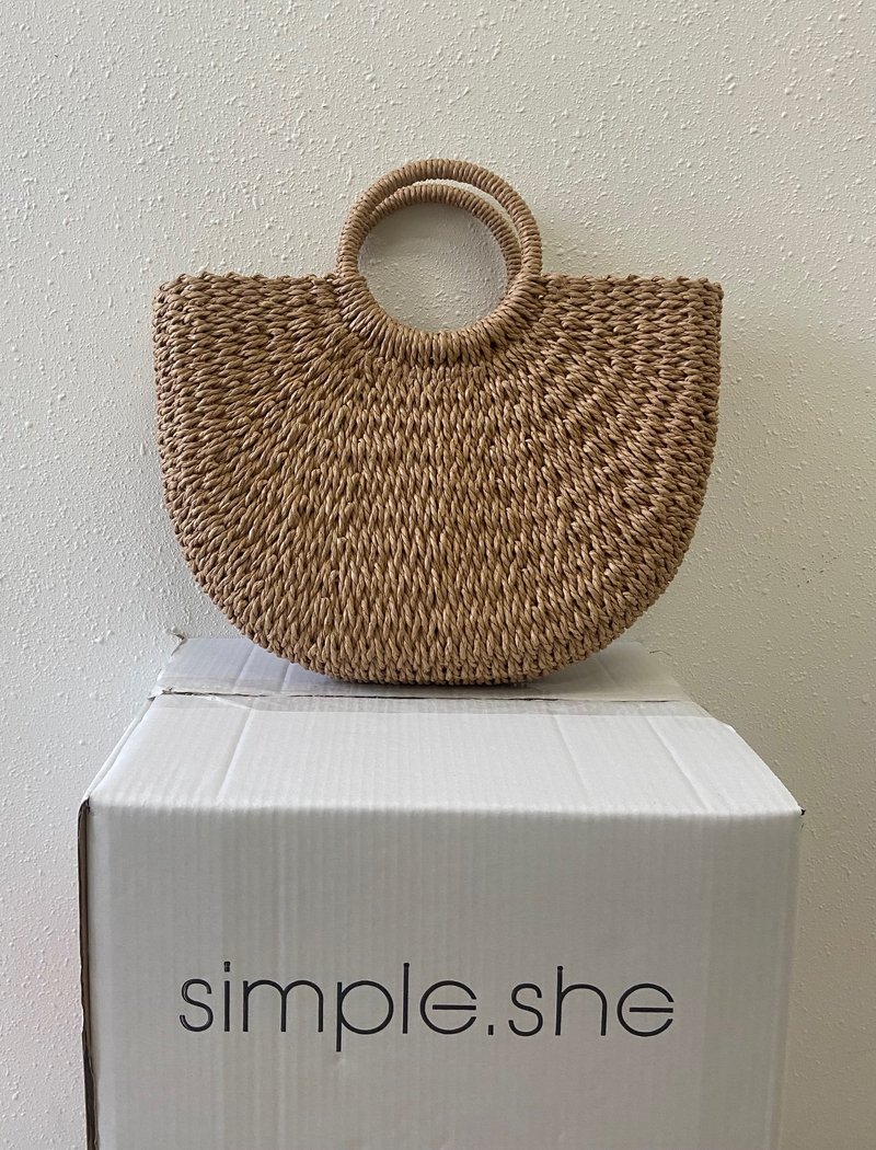 simple.she natural straw shopping beach bag - กระเป๋าถือ - วัสดุอื่นๆ สีกากี