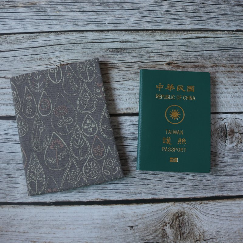【日系小花】護照套 護照夾 護照包 出國必備 - 護照夾/護照套 - 棉．麻 藍色