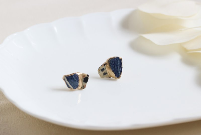 Made to order Kyoto ware Kiyomizu ware Kintsugi pierced Clip-On /Navy Dalmatian jasper Casual Traditional craft - Earrings & Clip-ons - Pottery 