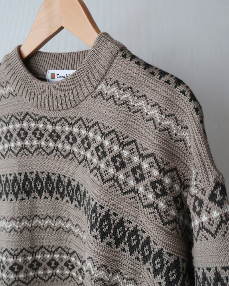 Winter retro neutral Japanese-made Nordic style geometric knitted loose thin wool gray cocoa vintage sweater - Women's Sweaters - Wool Gray