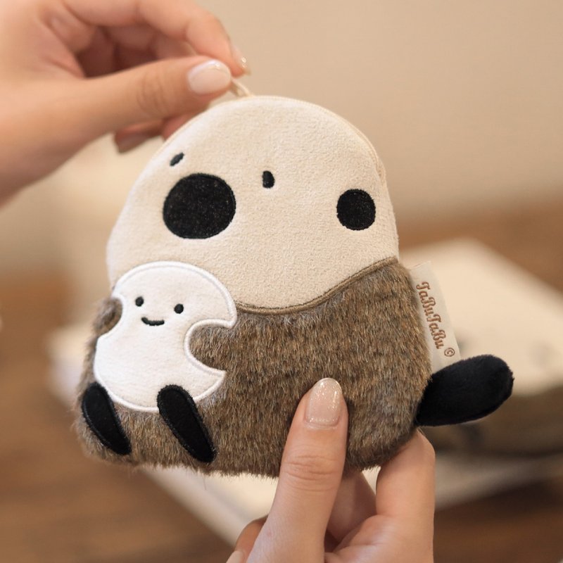 Otter coin purse - กระเป๋าใส่เหรียญ - เส้นใยสังเคราะห์ สีนำ้ตาล