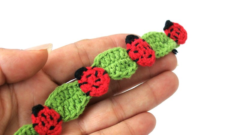 Crochet ladybird anklet bracelet, crochet anklet , ladybird anklet - 手鍊/手環 - 棉．麻 紅色