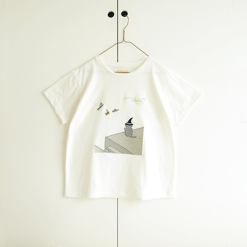 【洽圖洽直送】魔術レッスンTシャツ：オフホワイト - Tシャツ - コットン・麻 ホワイト