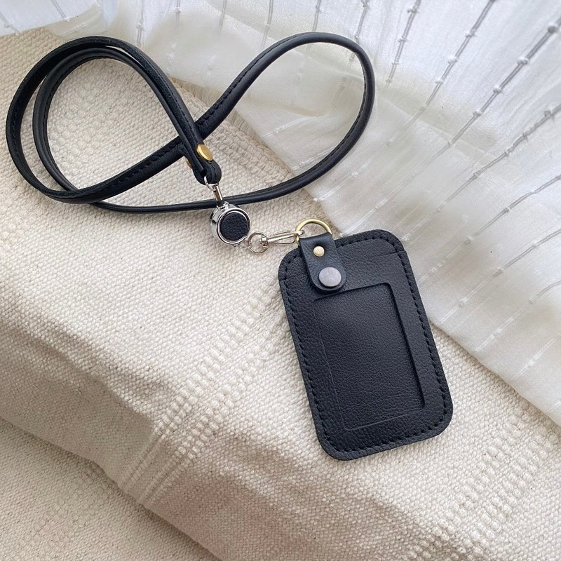 Simple contrasting color card holder + telescopic buckle neck cord - black - ที่ใส่บัตรคล้องคอ - หนังแท้ สีดำ