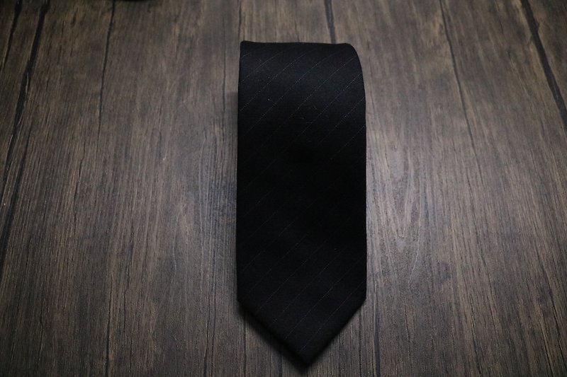 經典之作黑色條紋領帶商務紳士領帶免費繡字 - 領帶/領帶夾 - 羊毛 黑色