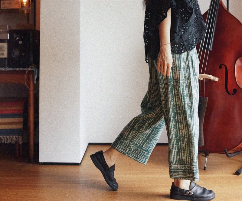 Green Indian hand-printed track pants striped floral muslin vegetal indigo straight-leg pants - กางเกงขายาว - ผ้าฝ้าย/ผ้าลินิน สีเขียว