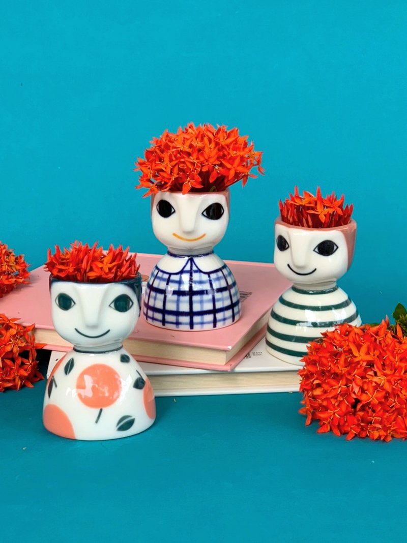 小女孩花瓶（花）l陶瓷l May＆Clay Ceramics Studio - 花瓶 - 陶 綠色