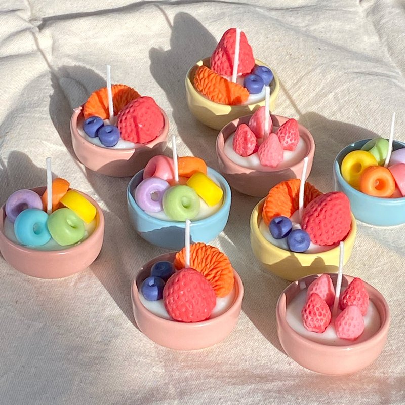 Yogurt cup - 香氛蠟燭/燭台 - 蠟 多色