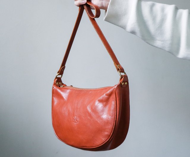 Genuine vintage IL BISONTE red leather flap shoulder bag purse crossbody