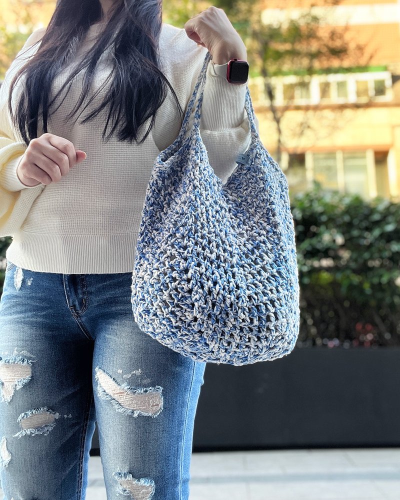 Ziwusuo-Blue and white porcelain blue and white cave shopping bag large capacity/shoulder bag/hand-woven bag/pure cotton - Handbags & Totes - Cotton & Hemp 