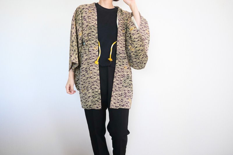 Purple kimono, abstract kimono, vintage kimono, kimono jacket, Japanese kimono - 女大衣/外套 - 絲．絹 紫色