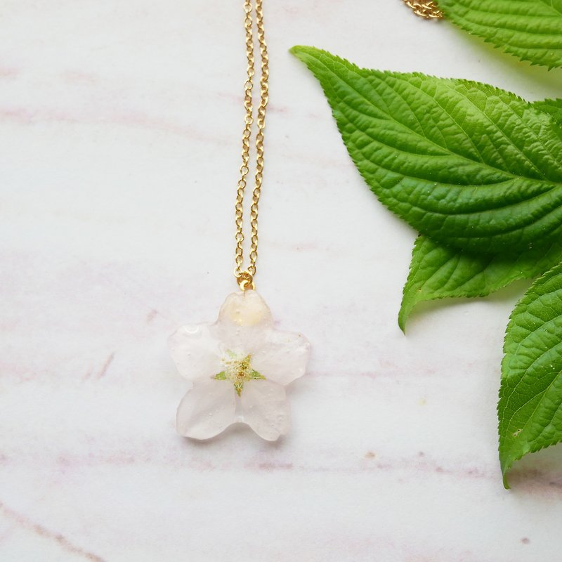 Cherry blossom necklace - สร้อยคอ - เรซิน สึชมพู