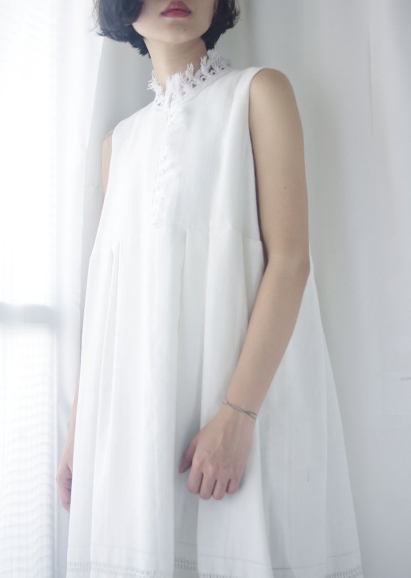 設計手作-純白棉質流蘇領無袖長洋裝 - 連身裙 - 棉．麻 白色