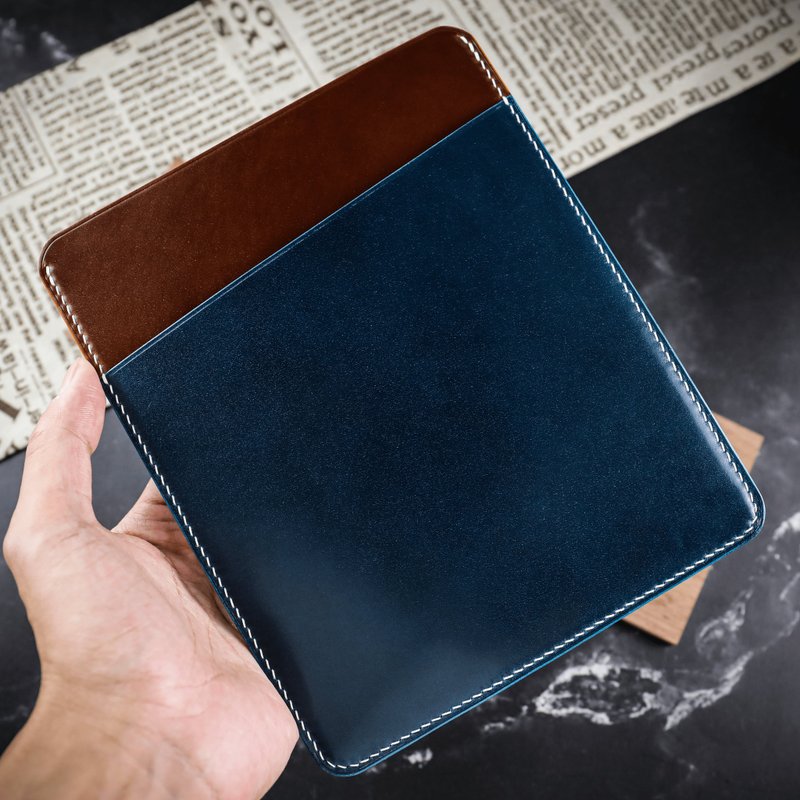 [iPad mini/tablet protective case] Blue Cordovan cordovan custom-made hand-engraved - เคสแท็บเล็ต - หนังแท้ หลากหลายสี