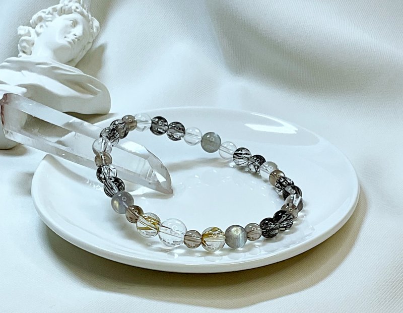 [Night & Light] Strictly selected black hair crystal titanium crystal white crystal labradorite citrine crystal bracelet - Bracelets - Gemstone Black