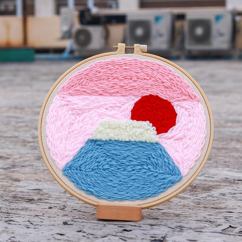 Handmade punch needle - Mount Fuji - โปสเตอร์ - ผ้าฝ้าย/ผ้าลินิน สึชมพู