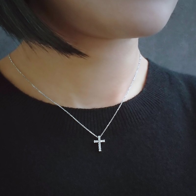 Natural Diamond Cross Pendant 18K Solid Gold Necklace (S) | JSN08 - Necklaces - Diamond Silver