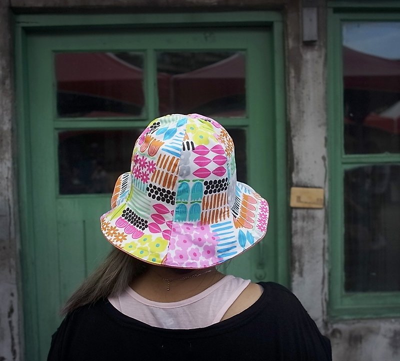 Flower women's handmade fisherman hat, bell-shaped hat, can be worn on both sides - Hats & Caps - Cotton & Hemp 
