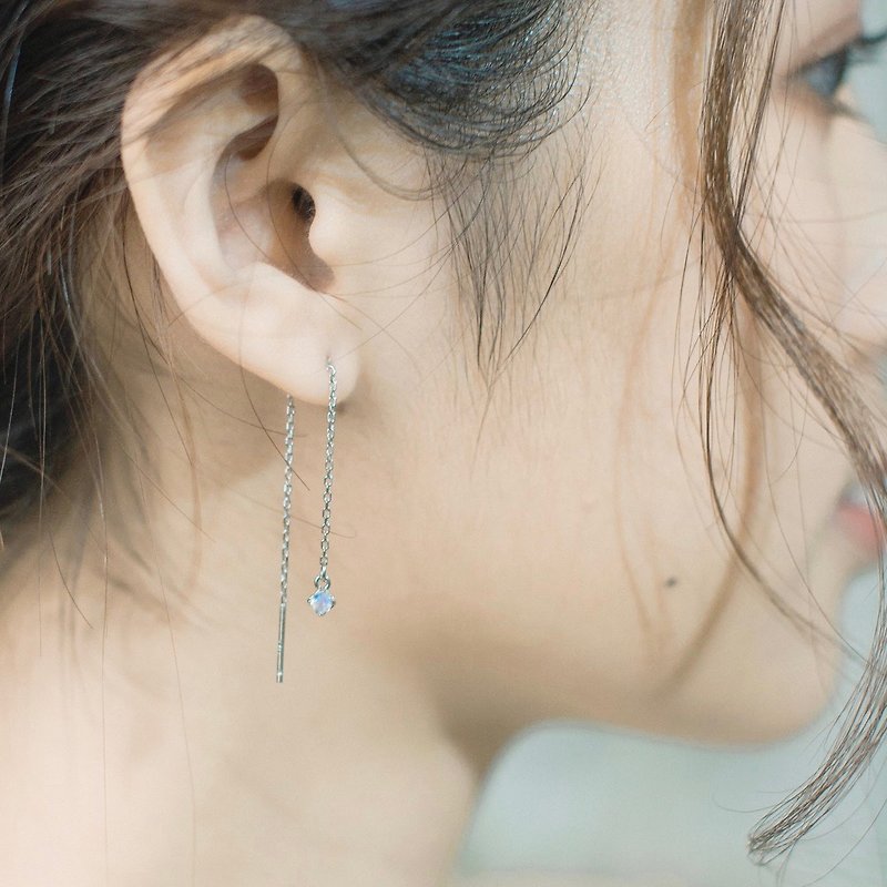 月光石925純銀爪鑲設計耳線耳環 - 耳環/耳夾 - 純銀 藍色