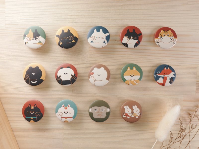 Furry Zoo Badge 32mm Series 14 Available - เข็มกลัด/พิน - โลหะ หลากหลายสี