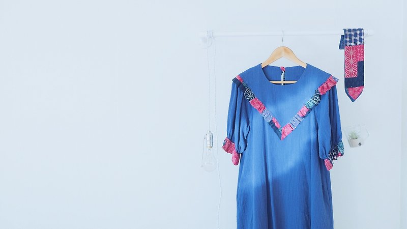 Goody Bag-肌裏竹節花柄玫紅拼布兩件組 - 連身裙 - 棉．麻 藍色