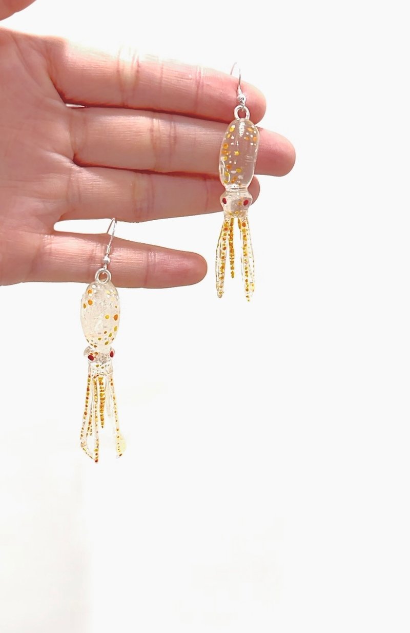 Hand pinched transparent octopus earrings - ต่างหู - เรซิน 