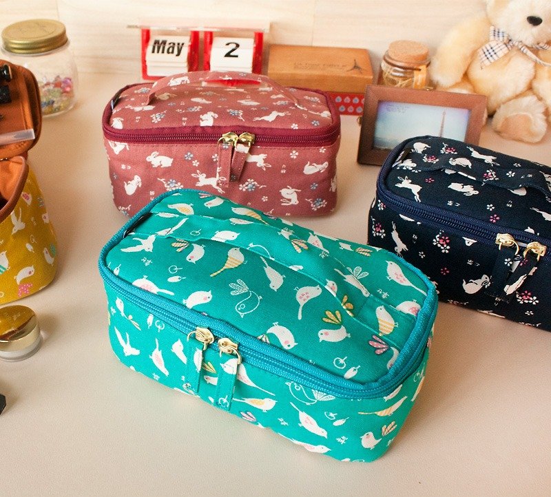 Chuyu [Promotion] Portable cosmetic bag/jewelry storage bag/universal storage/3C wire-花布恋 - Toiletry Bags & Pouches - Other Materials Multicolor