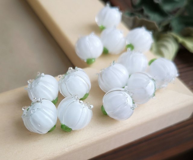 Lampwork Beads, Clover Flower Bead, 1pc Glass Flower Bead, Lampwork Flower  Beads - Shop BijouByKatie Pottery & Glasswork - Pinkoi