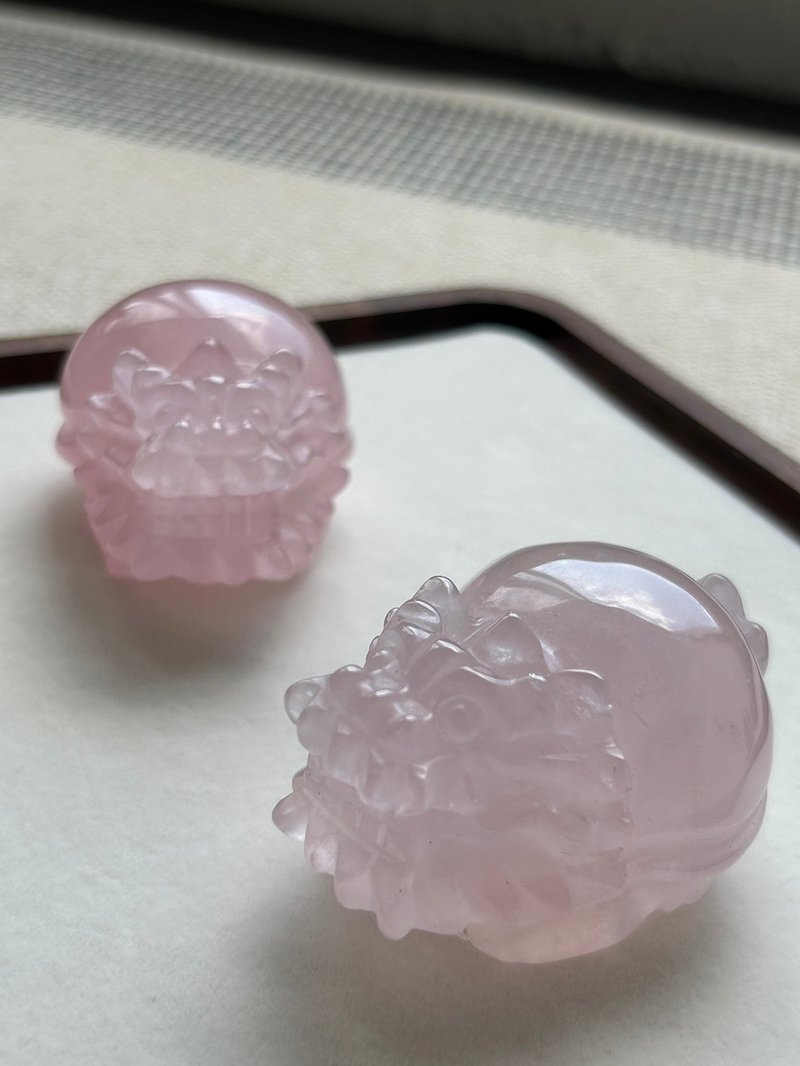 Huaguang-Zangjingge | Rose Quartz-Dragon Turtle/Rose Quartz Dragon Turtle | - ของวางตกแต่ง - คริสตัล 