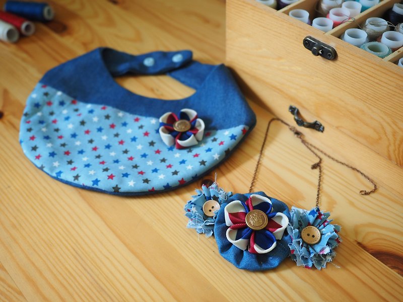 手作牛仔藍星星圖案嬰兒/小童圍巾及小花襟花及頸飾套裝 - 口水肩/圍兜 - 棉．麻 藍色