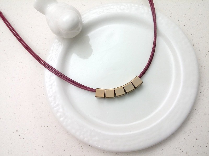 Wax line necklace brass hollow square string plain simple wax rope thin line - สร้อยคอทรง Collar - วัสดุอื่นๆ สีกากี
