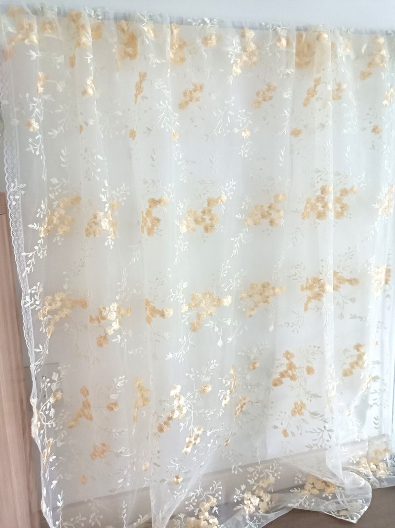 Light Yellow Mesh Embroidery Small Floral Door Curtain Curtain Coffee Curtain - ม่านและป้ายประตู - วัสดุอื่นๆ 