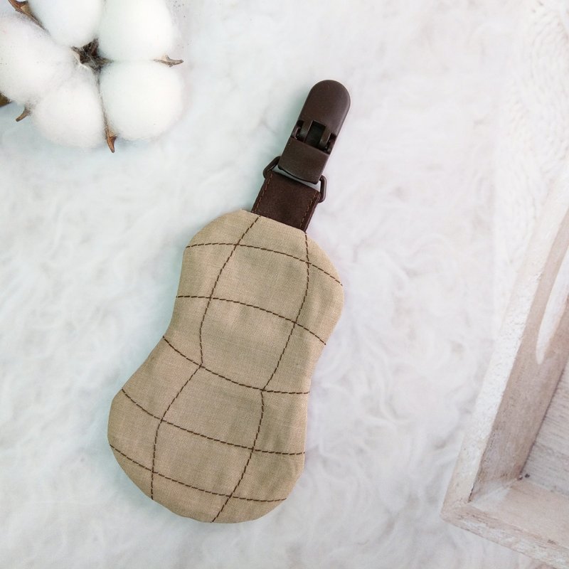 Good things happen. Peanut Potato Shaped Peace Amulet Bag (Name Can Be Embroidered) - ซองรับขวัญ - ผ้าฝ้าย/ผ้าลินิน สีกากี