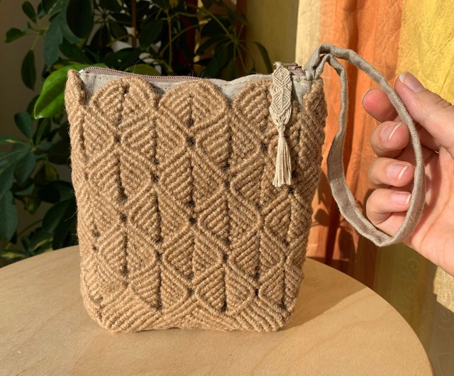 Macrame jute pouch bag Wristlet makeup bag Zipper pouch purse